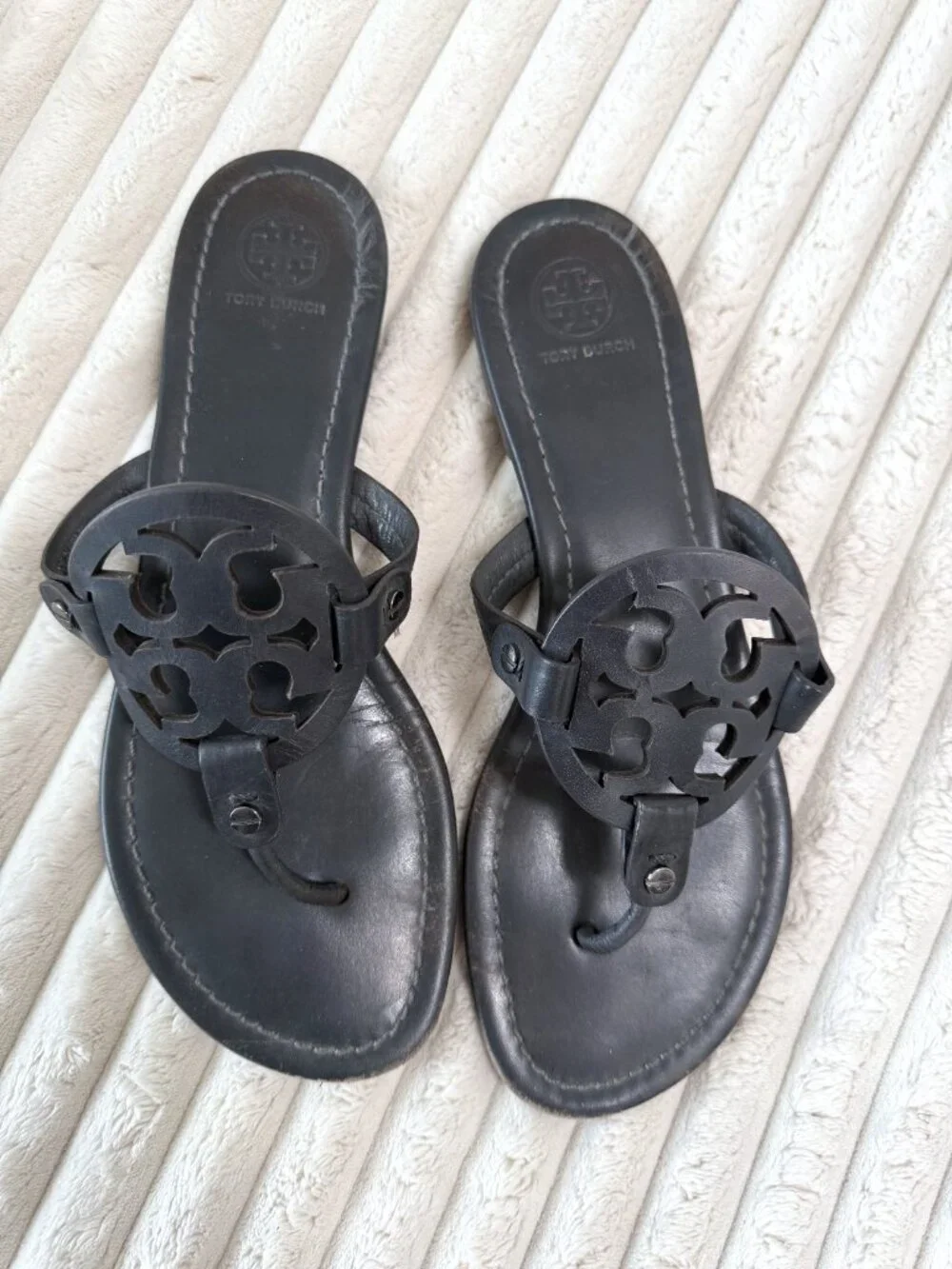 Tory Burch Miller Thong sandal - Charcoal Size 9